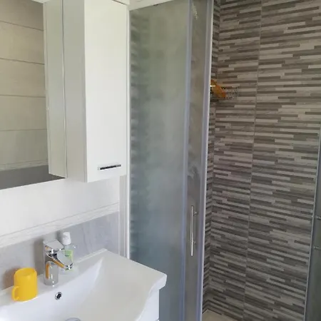 Soba Pri Bregarju Bohinj