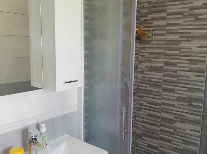 Soba Pri Bregarju בוהין