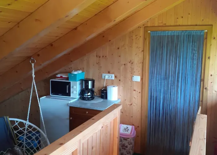 Soba Pri Bregarju منزل للإقامة *